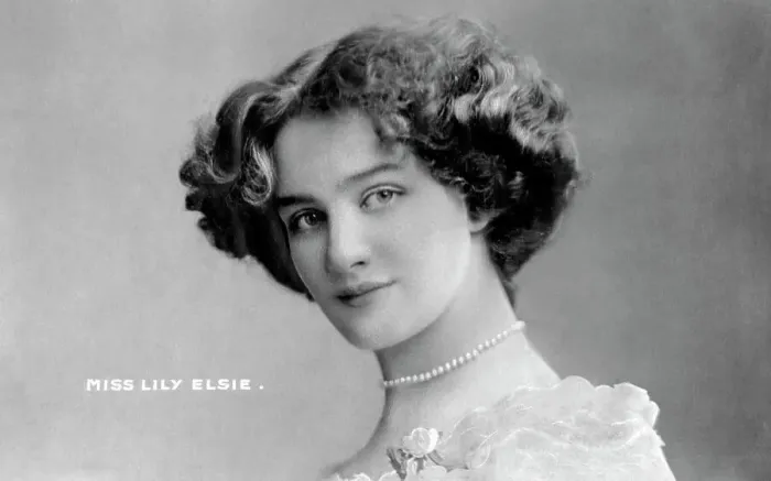 Framed Print : Lily Elsie (1886-1962), English actress, early 20th century. Artist: Johnston & Hoffman Framed Print : Lily Elsie (1886-1962), English actress, early 20th century. Artist: Johnston & Hoffman