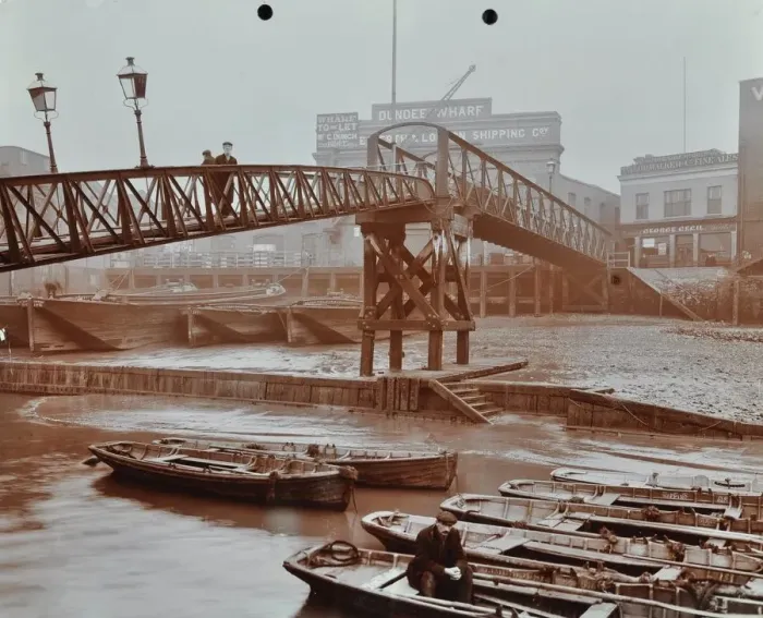 Framed Print : Limehouse Pier, Poplar, London, 1908 Framed Print : Limehouse Pier, Poplar, London, 1908
