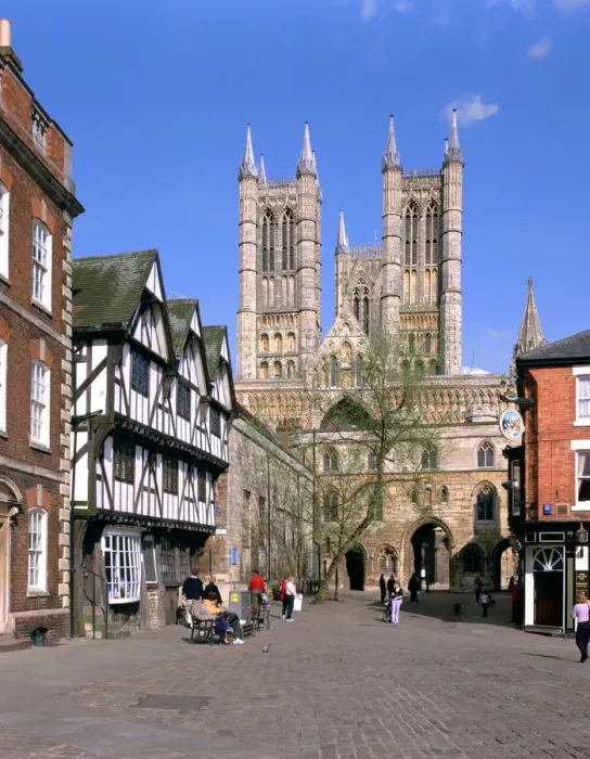 Framed Print : Lincoln Cathedral, Lincolnshire Framed Print : Lincoln Cathedral, Lincolnshire