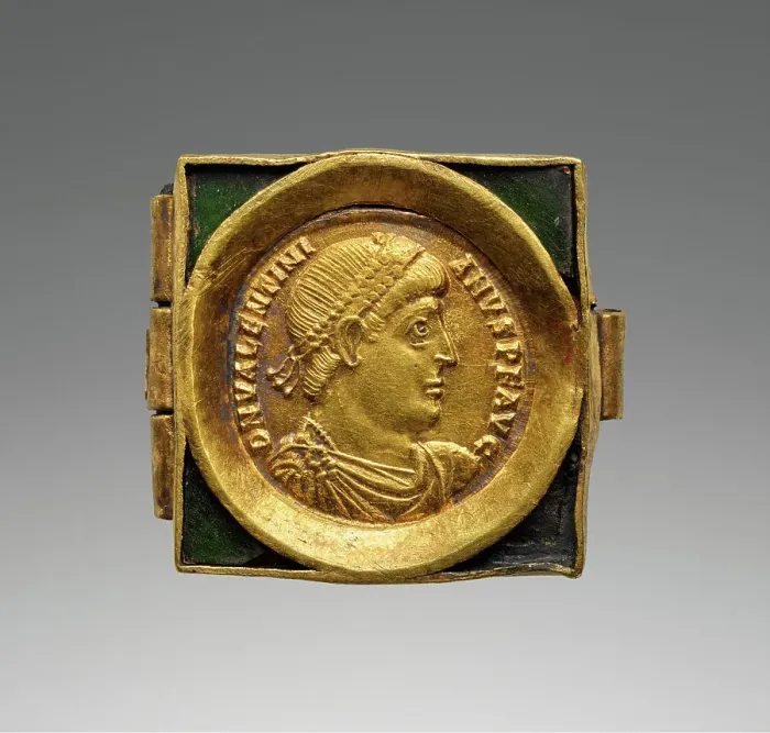 Framed Print : Link from a Coin Belt, A.D. 379-395. Creator: Unknown Framed Print : Link from a Coin Belt, A.D. 379-395. Creator: Unknown