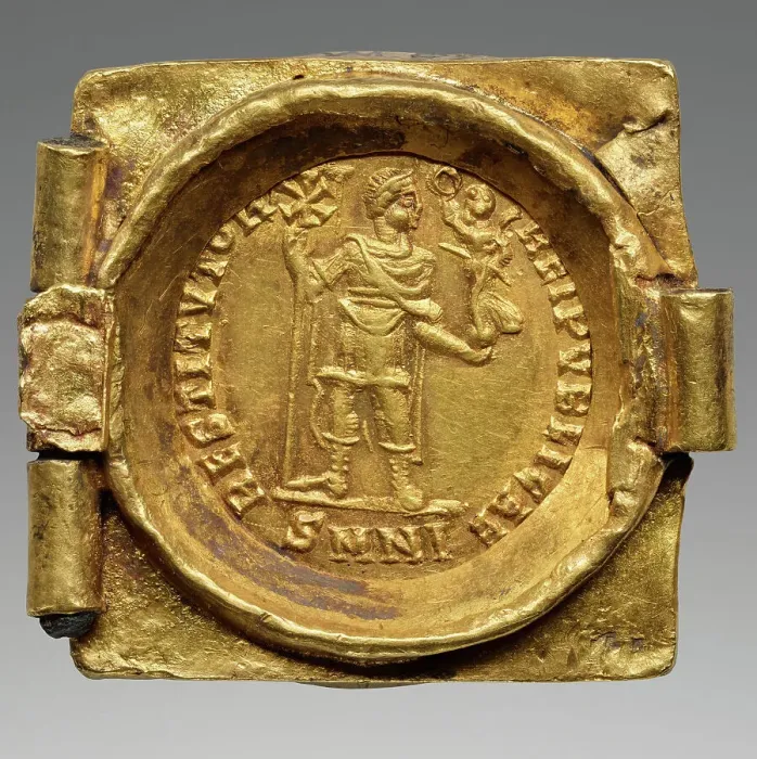 Framed Print : Link from a Coin Belt: Emperor with vexillum and crowning Victory, 379-395. Creator: Numismatic, Ancient Coins Framed Print : Link from a Coin Belt: Emperor with vexillum and crowning Victory, 379-395. Creator: Numismatic, Ancient Coins