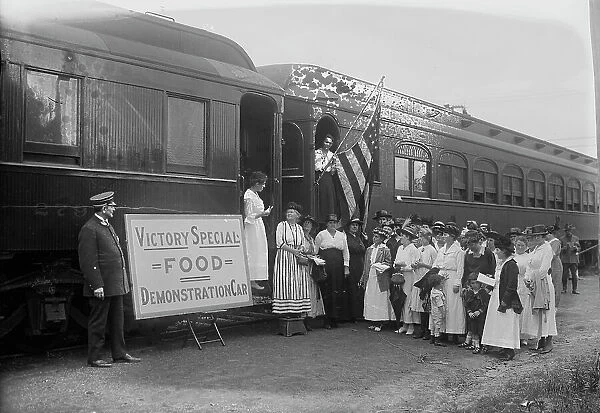L.I.R.R. Food Train, 1918. Creator: Bain News Service