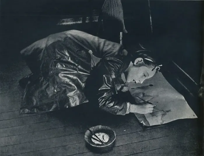Framed Print : A little girl left behind imagines the trek to the country, 1941. Artist: Cecil Beaton Framed Print : A little girl left behind imagines the trek to the country, 1941. Artist: Cecil Beaton