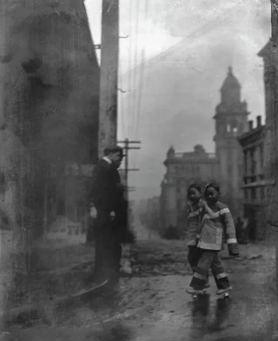 Framed Print : Two little maids from school, Chinatown, San Francisco, between 1896 and 1906. Creator: Arnold Genthe Framed Print : Two little maids from school, Chinatown, San Francisco, between 1896 and 1906. Creator: Arnold Genthe