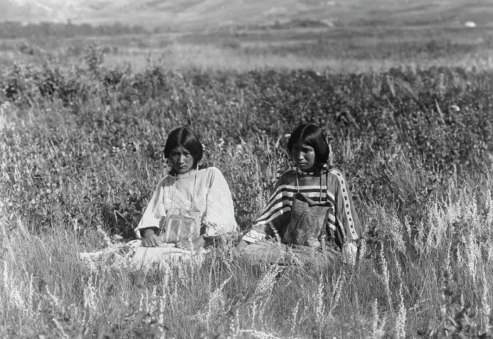 Framed Print : Little Plume's daughter, c1910. Creator: Edward Sheriff Curtis Framed Print : Little Plume's daughter, c1910. Creator: Edward Sheriff Curtis