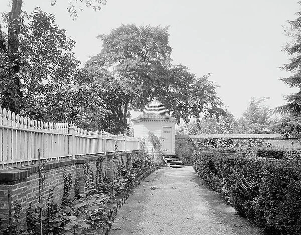 Little school room in the garden at Mt. Vernon, c.between 1910 and 1920. Creator: Unknown