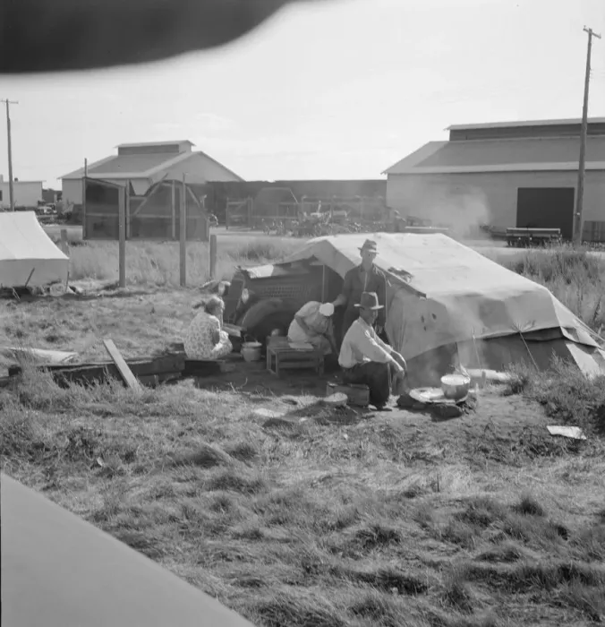 Framed Print : Living conditions for migrant potato pickers, Siskiyou County, California, 1939. Creator: Dorothea Lange Framed Print : Living conditions for migrant potato pickers, Siskiyou County, California, 1939. Creator: Dorothea Lange