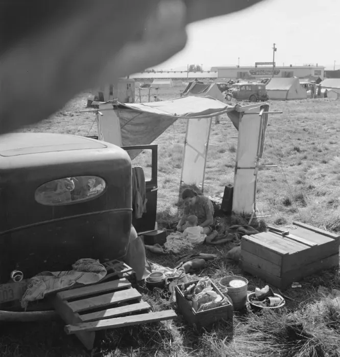 Framed Print : Living conditions for migrant potato pickers, Tulelake, Siskiyou County, California, 1939. Creator: Dorothea Lange Framed Print : Living conditions for migrant potato pickers, Tulelake, Siskiyou County, California, 1939. Creator: Dorothea Lange