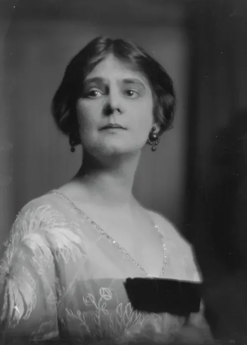 Framed Print : Llewellyn, Miss, portrait photograph, 1916 Jan. 3. Creator: Arnold Genthe Framed Print : Llewellyn, Miss, portrait photograph, 1916 Jan. 3. Creator: Arnold Genthe