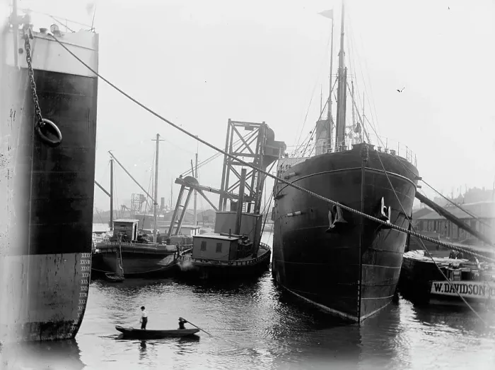 Framed Print : Loading steamers in Montreal harbor, between 1880 and 1901. Creator: Unknown