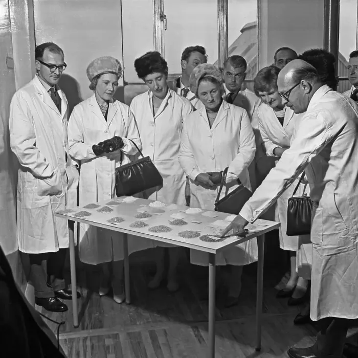 Framed Print : Local dignitaries during an open day at Spillers Foods in Gainsborough, Lincolnshire, 1962 Framed Print : Local dignitaries during an open day at Spillers Foods in Gainsborough, Lincolnshire, 1962