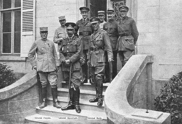 L'offensive de la Somme: L'offensive Franco-Britannique; une entrevue des commandants, 1916. Creator: Unknown