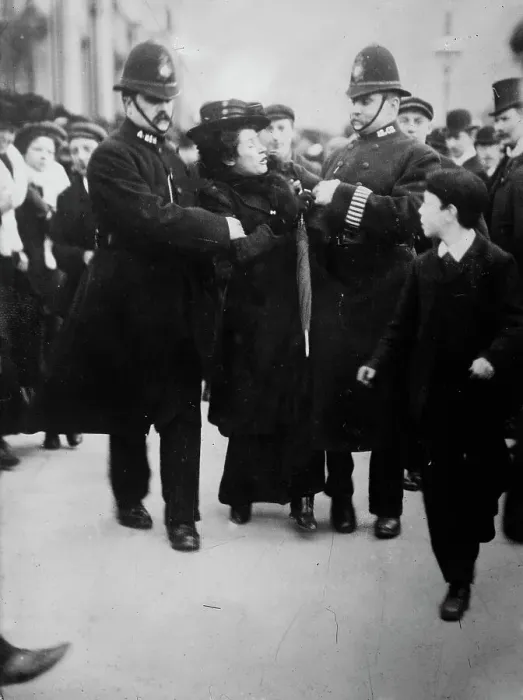 Framed Print : London - arrest of a suffragette, between c1910 and c1915. Creator: Bain News Service Framed Print : London - arrest of a suffragette, between c1910 and c1915. Creator: Bain News Service