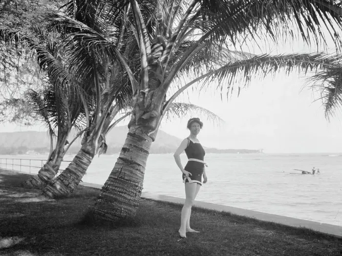 Framed Print : London, Jack, Mrs. by the beach, ca. 1918. Creator: Arnold Genthe Framed Print : London, Jack, Mrs. by the beach, ca. 1918. Creator: Arnold Genthe