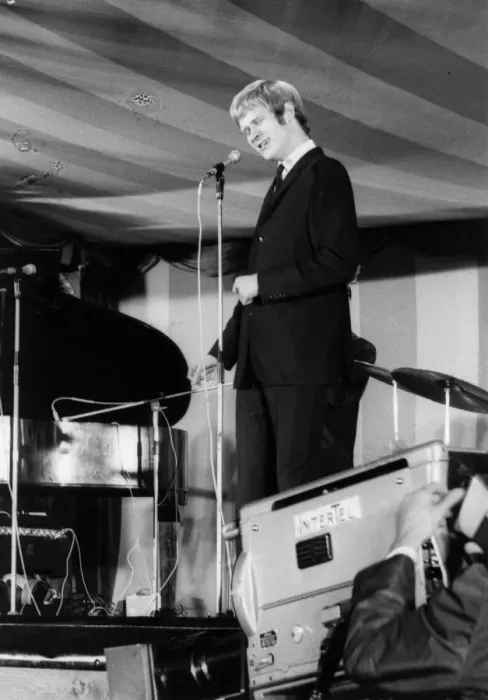 Framed Print : Long John Baldry, The 5th National Jazz and Blues Festival, Richmond, London, 1965 Framed Print : Long John Baldry, The 5th National Jazz and Blues Festival, Richmond, London, 1965