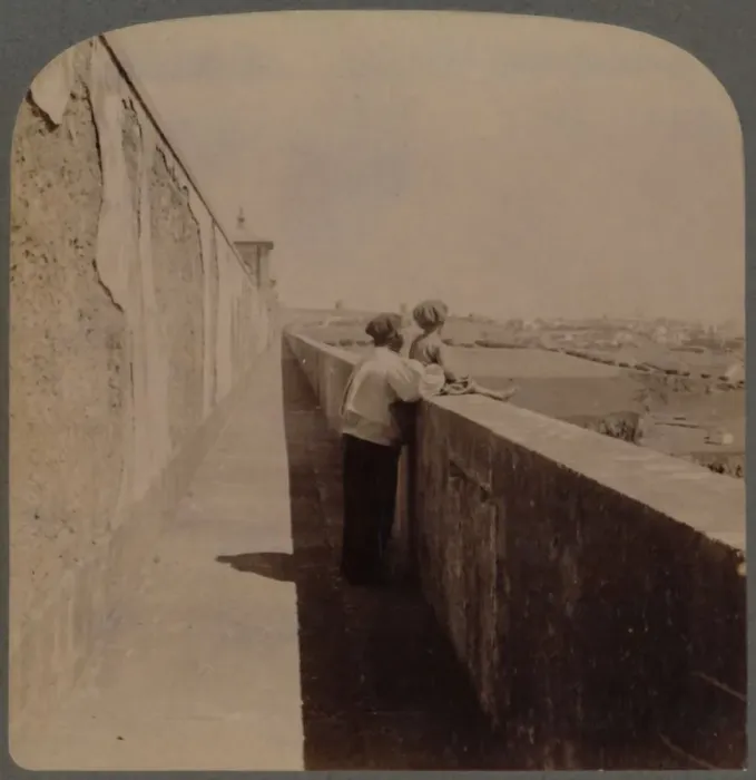 Framed Print : Long walk along the old Aqueduct - (1729-49) - supplies city with water, Lisbon, Portugal, 1902 Framed Print : Long walk along the old Aqueduct - (1729-49) - supplies city with water, Lisbon, Portugal, 1902