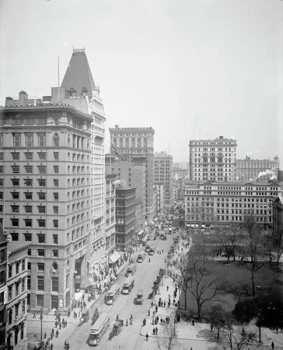 Framed Print : Looking up Broadway from City Hall, New York, c1903. Creator: Unknown Framed Print : Looking up Broadway from City Hall, New York, c1903. Creator: Unknown