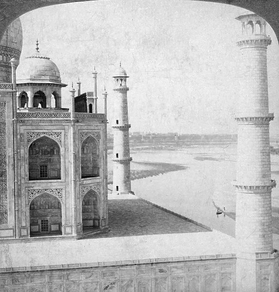 Looking north-west from the Taj Mahal up the Jumna river to Agra, India, 1903. Artist: Underwood & Underwood