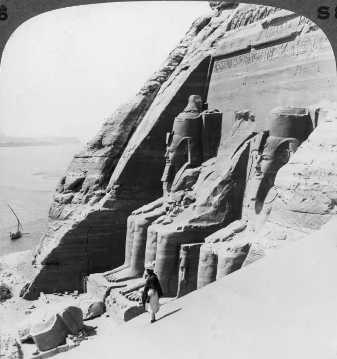 Framed Print : Looking down on the river past the front of Abu Simbel temple, Egypt, 1905. Artist: Underwood & Underwood Framed Print : Looking down on the river past the front of Abu Simbel temple, Egypt, 1905. Artist: Underwood & Underwood