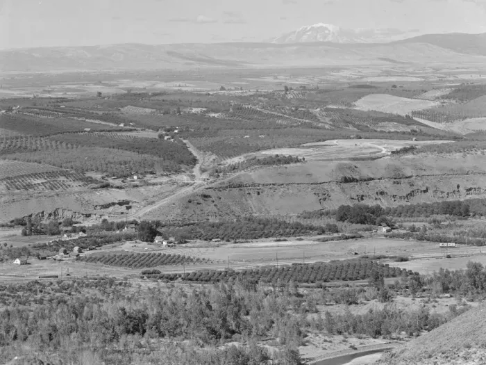 Framed Print : Looking down on part of the Valley, approximately six miles from Yakima, Washington, 1939. Creator: Dorothea Lange Framed Print : Looking down on part of the Valley, approximately six miles from Yakima, Washington, 1939. Creator: Dorothea Lange