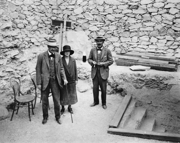 Framed Print : Lord Carnavons first visit to the Valley of the Kings, Egypt, 1922 Framed Print : Lord Carnavons first visit to the Valley of the Kings, Egypt, 1922