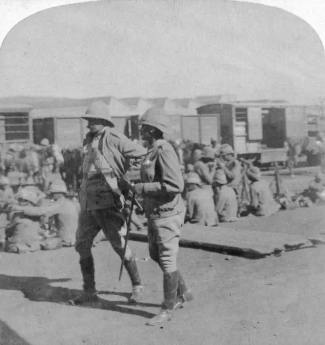 Framed Print : Lord Kitchener and General Pole-Carew at Pretoria rail station, South Africa, 5th June 1901. Artist: Underwood & Underwood Framed Print : Lord Kitchener and General Pole-Carew at Pretoria rail station, South Africa, 5th June 1901. Artist: Underwood & Underwood