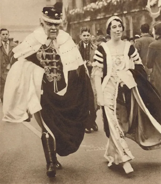 Framed Print : Lord and Lady Armstrong, May 12 1937 Framed Print : Lord and Lady Armstrong, May 12 1937
