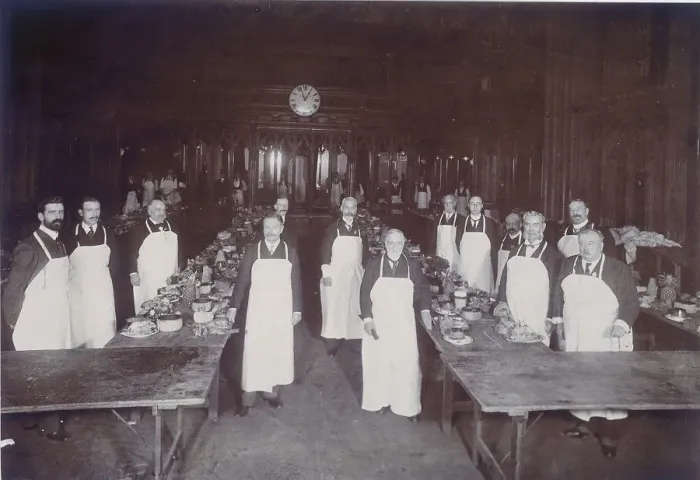 Framed Print : The Lord Mayors Dinner at Guildhall, London, c1900 Framed Print : The Lord Mayors Dinner at Guildhall, London, c1900