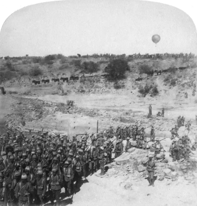 Framed Print : Lord Roberts infantry crossing the Zand River, South Africa, 1900. Artist: Underwood & Underwood Framed Print : Lord Roberts infantry crossing the Zand River, South Africa, 1900. Artist: Underwood & Underwood