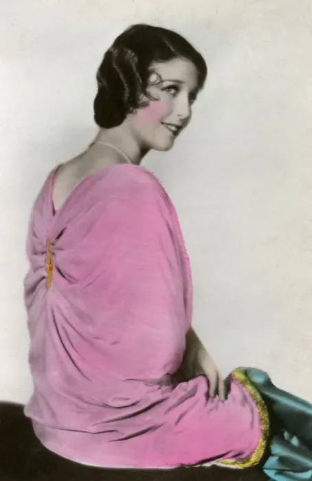 Framed Print : Loretta Young, American actress, c1930s(?) Framed Print : Loretta Young, American actress, c1930s(?)