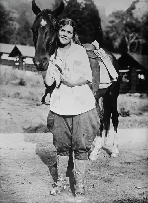 Framed Print : Los Angeles [woman] mail carrier, between c1915 and c1920. Creator: Bain News Service