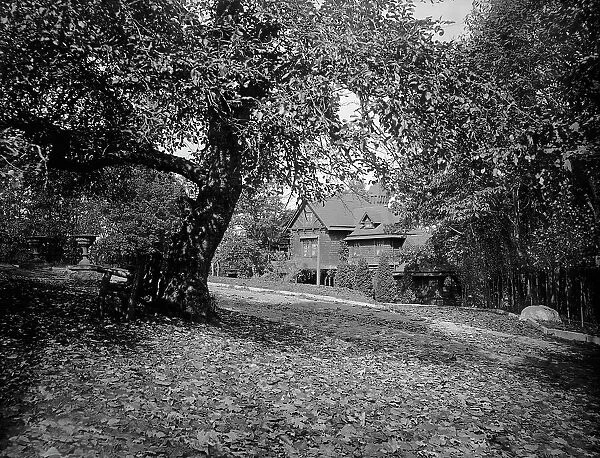 Lotta's Cottage, Hopateong (i.e. Hopatcong), N.J. between 1900 and 1906. Creator: Unknown