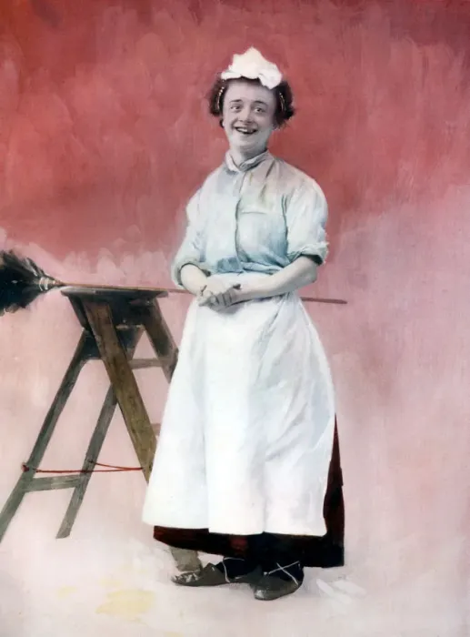 Framed Print : Louie Freear in The Lady Slavey, c1902. Artist: Ellis & Walery Framed Print : Louie Freear in The Lady Slavey, c1902. Artist: Ellis & Walery