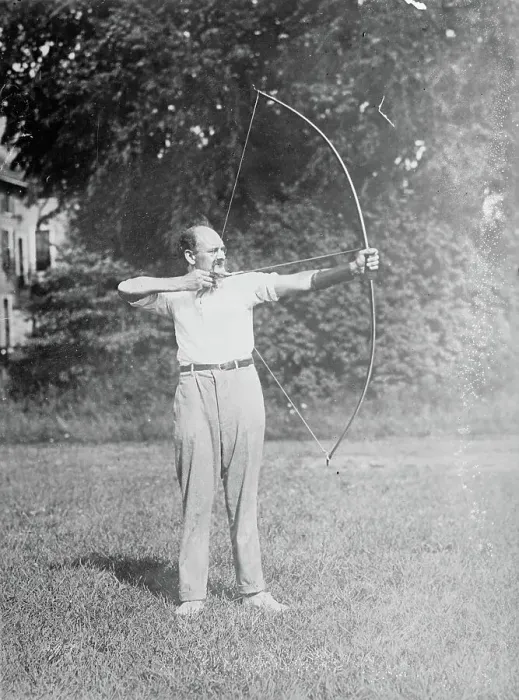 Framed Print : Louis C. Smith - archery, between c1910 and c1915. Creator: Bain News Service Framed Print : Louis C. Smith - archery, between c1910 and c1915. Creator: Bain News Service