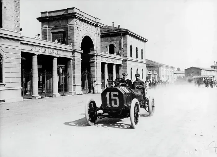 Framed Print : Louis Wagner driving a Fiat, Coppa Fiorio motor race, Bologna, Italy, 1908 Framed Print : Louis Wagner driving a Fiat, Coppa Fiorio motor race, Bologna, Italy, 1908
