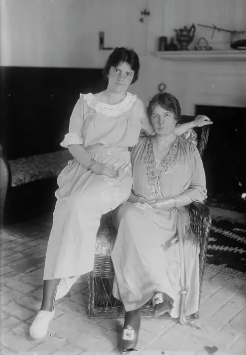Framed Print : Louise Homer, 1919. Creator: Bain News Service Framed Print : Louise Homer, 1919. Creator: Bain News Service