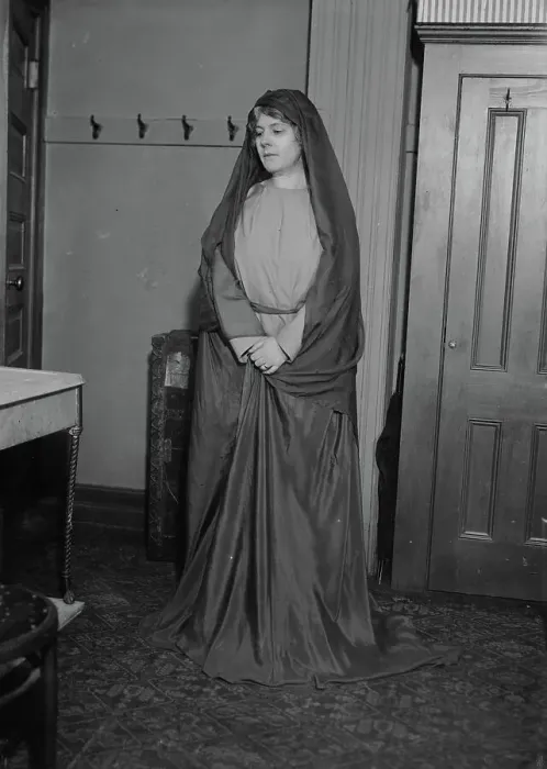 Framed Print : Louise Homer as Fides, between c1915 and c1920. Creator: Bain News Service Framed Print : Louise Homer as Fides, between c1915 and c1920. Creator: Bain News Service