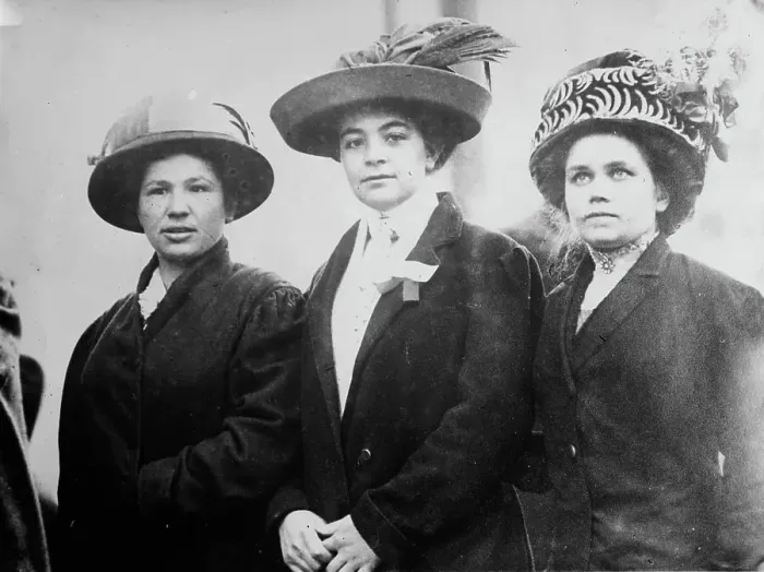 Framed Print : Lowell - Portuguese mill girls, between c1910 and c1915. Creator: Bain News Service Framed Print : Lowell - Portuguese mill girls, between c1910 and c1915. Creator: Bain News Service