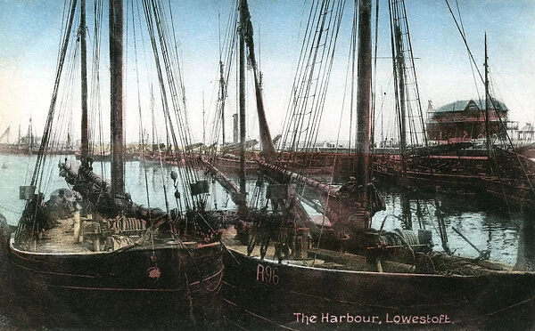 Lowestoft harbour, Suffolk, 1909