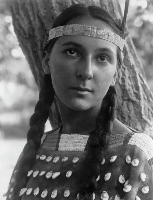 Framed Print : Lucille, c1907. Creator: Edward Sheriff Curtis Framed Print : Lucille, c1907. Creator: Edward Sheriff Curtis