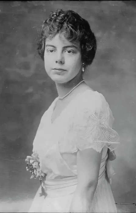 Framed Print : Lucy Burleson, between c1910 and c1915. Creator: Bain News Service Framed Print : Lucy Burleson, between c1910 and c1915. Creator: Bain News Service