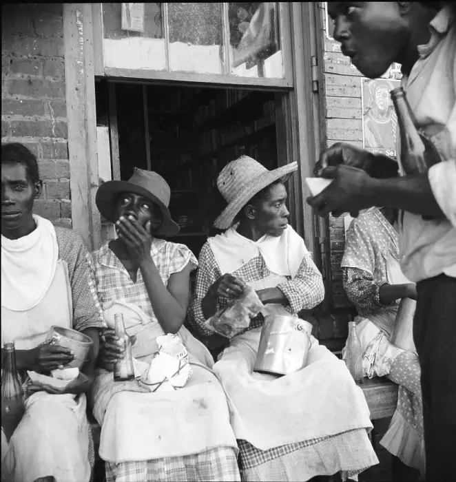 Framed Print : Lunchtime for the peach pickers, Muscella, Georgia, 1936. Creator: Dorothea Lange Framed Print : Lunchtime for the peach pickers, Muscella, Georgia, 1936. Creator: Dorothea Lange