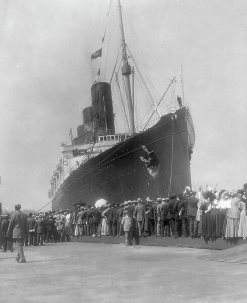 LUSITANIA arriving in N.Y. for first time, Sept. 13, 1907: bow & portside view at dock... 1907. Creator: Frances Benjamin Johnston. LUSITANIA arriving in N.Y. for first time, Sept. 13, 1907: bow & portside view at dock... 1907