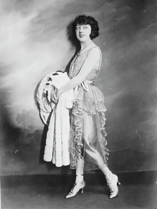 Framed Print : Mabel Normand, between c1915 and c1920. Creator: Bain News Service Framed Print : Mabel Normand, between c1915 and c1920. Creator: Bain News Service