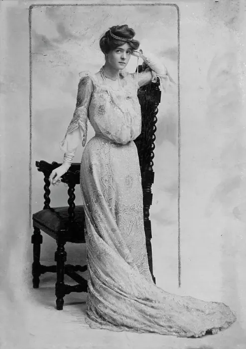 Framed Print : Mabel Taliaferro, between c1915 and c1920. Creator: Bain News Service Framed Print : Mabel Taliaferro, between c1915 and c1920. Creator: Bain News Service