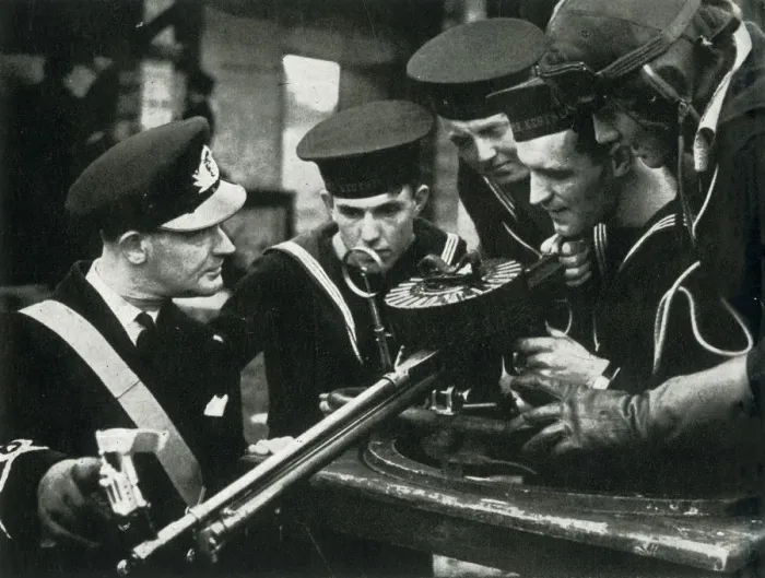 Framed Print : Machine-gun instruction, Fleet Air Arm, c1943. Creator: Unknown Framed Print : Machine-gun instruction, Fleet Air Arm, c1943. Creator: Unknown
