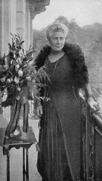 Madame Carton de Wiart, 1915