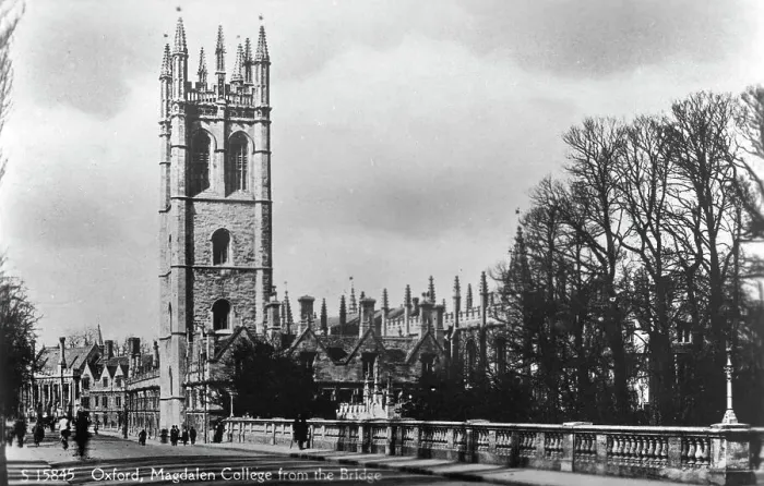 Framed Print : Magdalen College, Oxford, Oxfordshire, early 20th century. Artist: Kingsway Framed Print : Magdalen College, Oxford, Oxfordshire, early 20th century. Artist: Kingsway