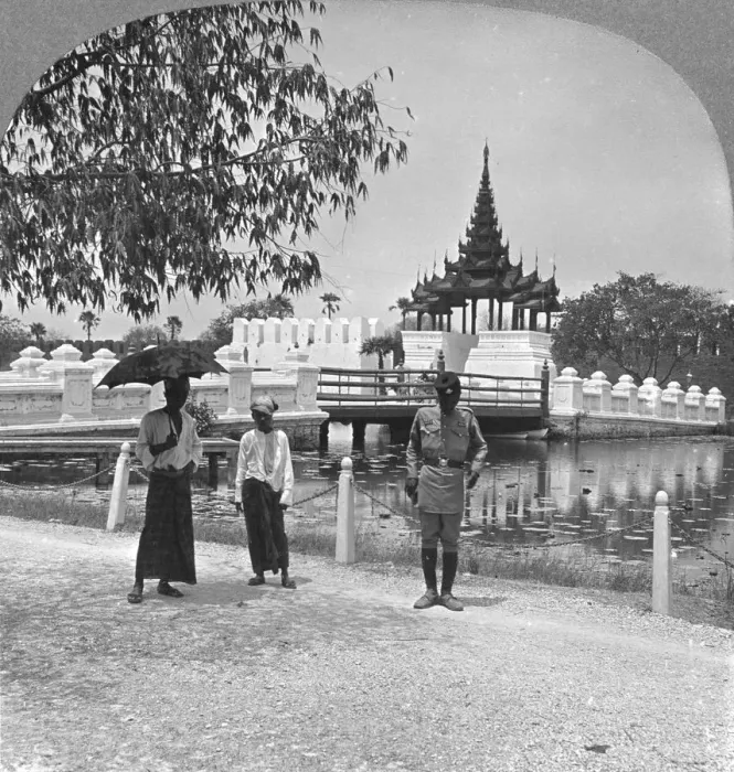 Framed Print : Main entrance to Fort Dufferin and the Royal Palace, Mandalay, Burma, 1908. Artist: Stereo Travel Co Framed Print : Main entrance to Fort Dufferin and the Royal Palace, Mandalay, Burma, 1908. Artist: Stereo Travel Co
