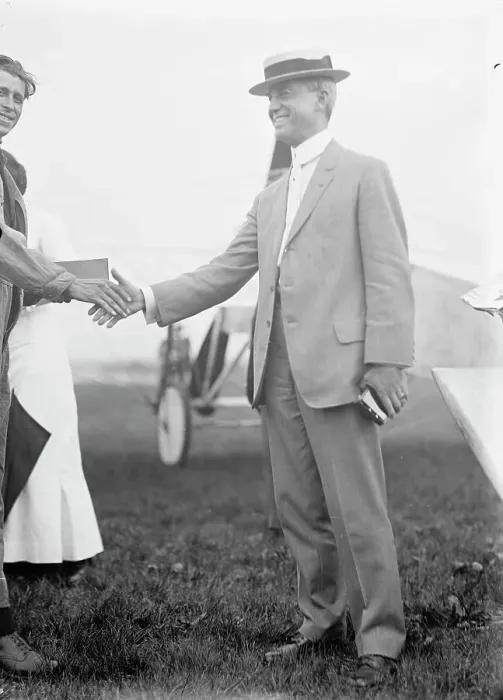 Framed Print : Maj. Edgar Russell, Signal Corps, U.S.A. Right, Shaking Hands with Aviator Wood, 1911. Creator: Harris & Ewing. Maj. Edgar Russell, Signal Corps, U.S.A. Right, Shaking Hands with Aviator Wood, 1911. Creator: Harris & Ewing Framed Print : Maj. Edgar Russell, Signal Corps, U.S.A. Right, Shaking Hands with Aviator Wood, 1911. Creator: Harris & Ewing. Maj. Edgar Russell, Signal Corps, U.S.A. Right, Shaking Hands with Aviator Wood, 1911. Creator: Harris & Ewing